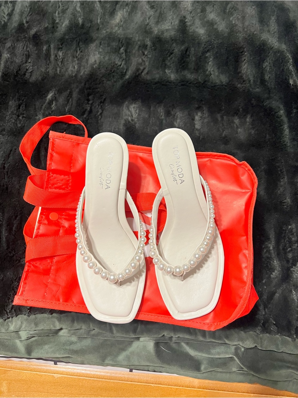 TOP Moda White Pearl-Embellished Thong Sandals
